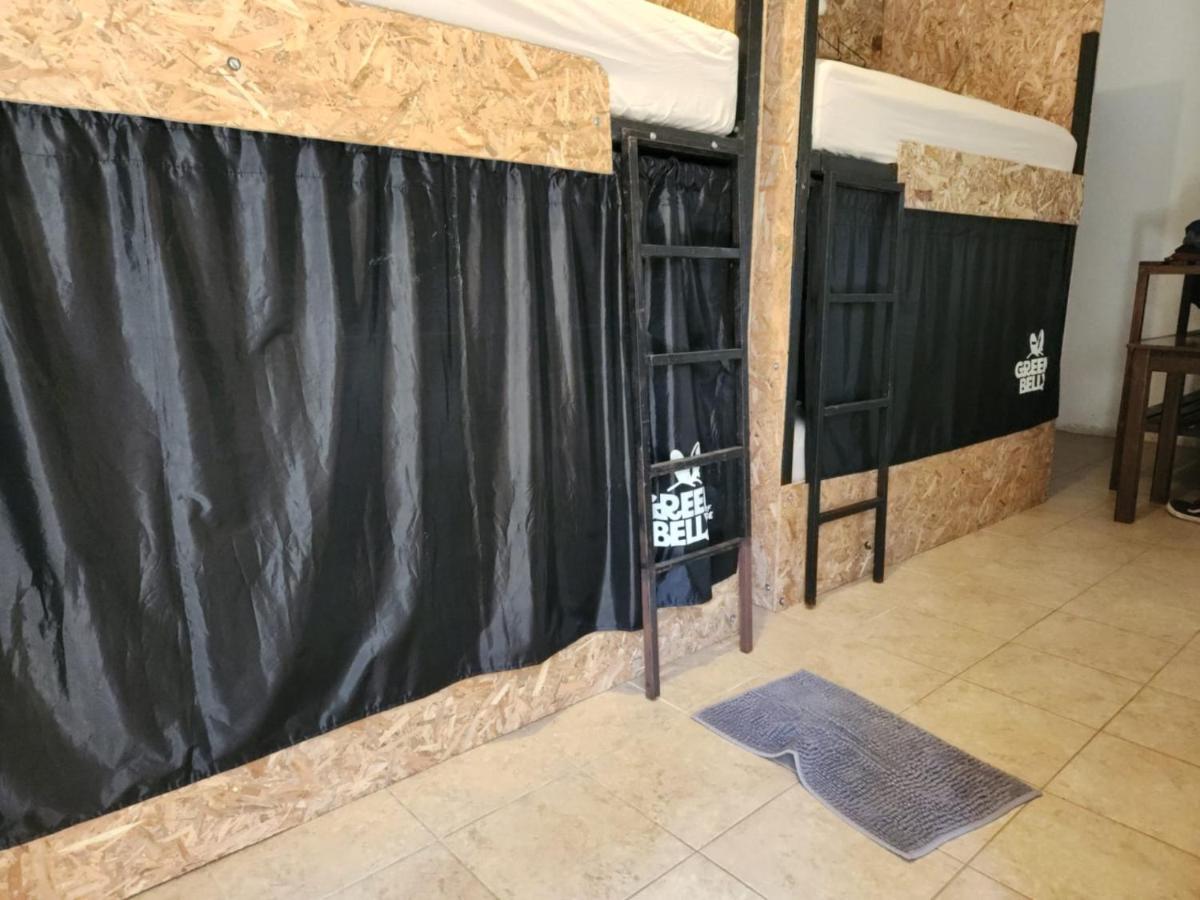 Green Belly Surf Hostel El Paredón Buena Vista المظهر الخارجي الصورة