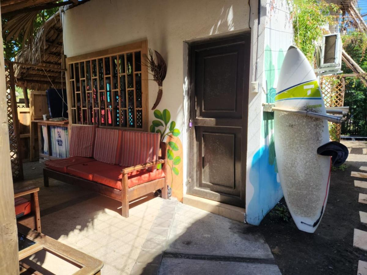 Green Belly Surf Hostel El Paredón Buena Vista المظهر الخارجي الصورة